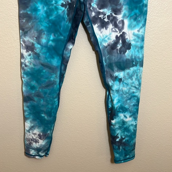 Teal Gray Tie-Dye Athletic Leggings - Picture 3 of 7